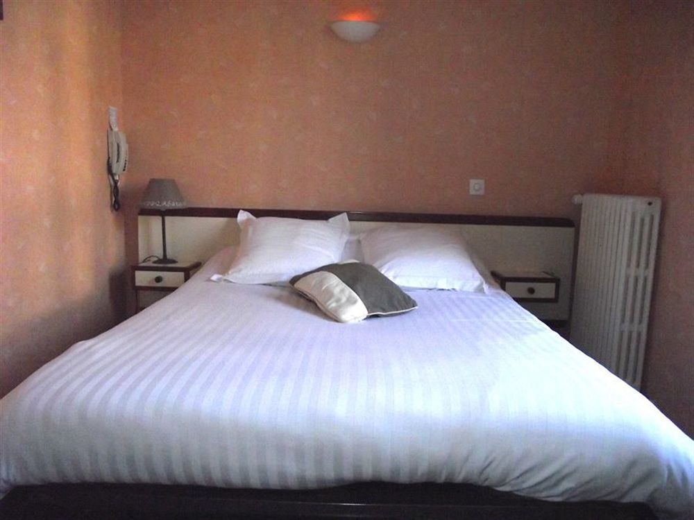 Hotel Le Petit Billot Vitré Zewnętrze zdjęcie