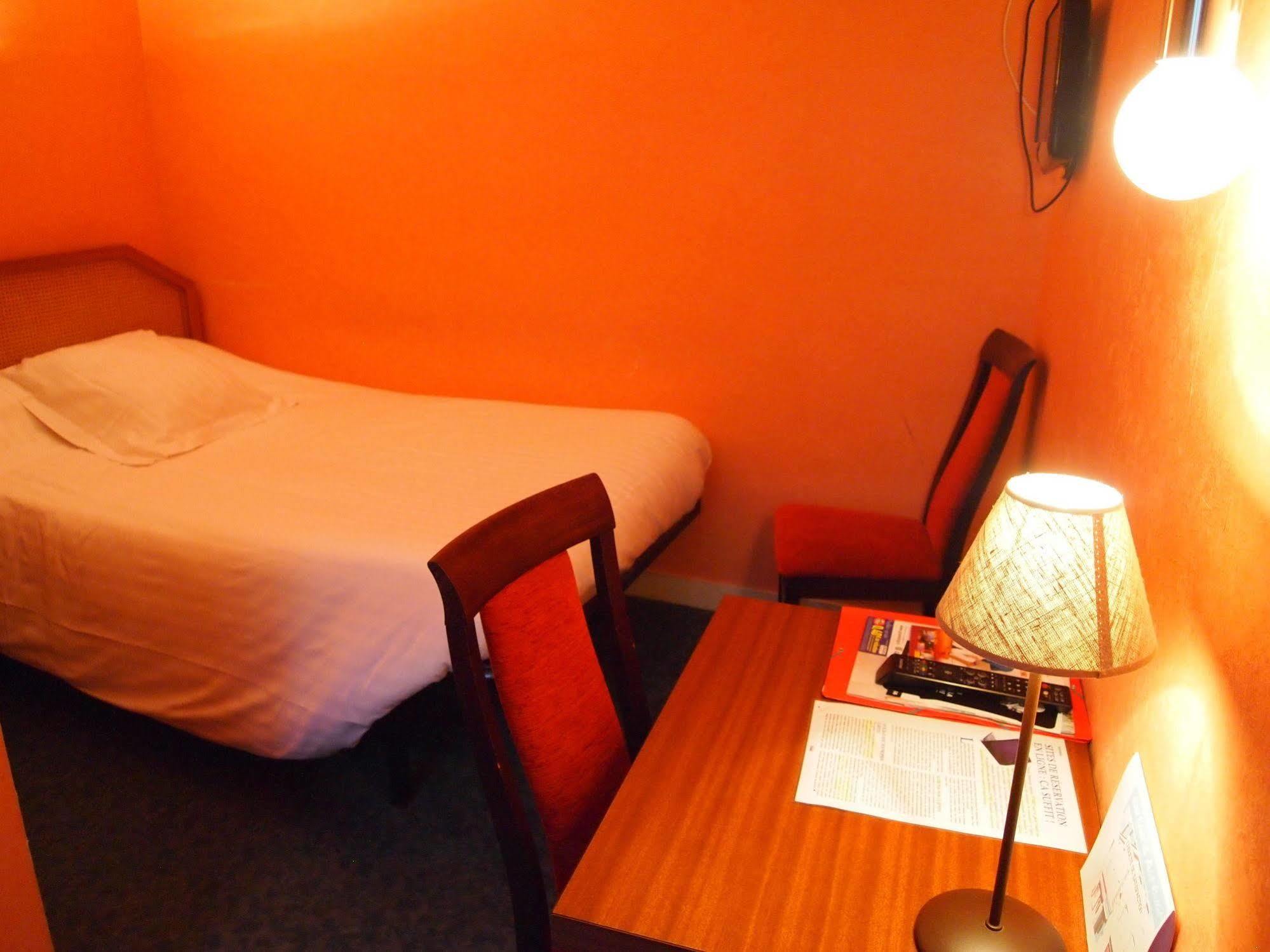 Hotel Le Petit Billot Vitré Zewnętrze zdjęcie