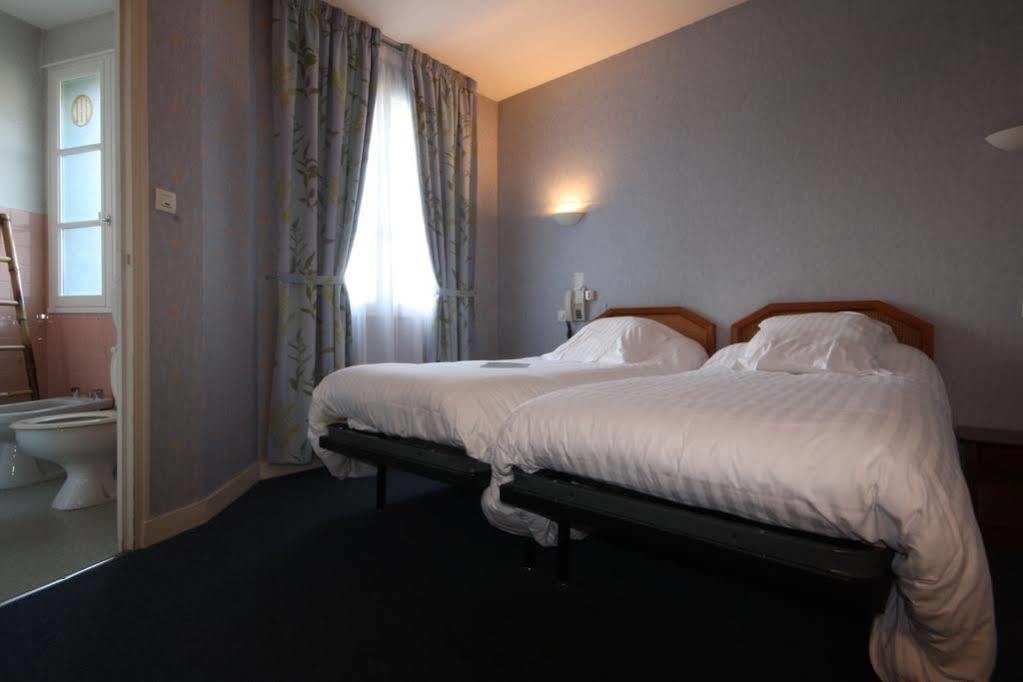 Hotel Le Petit Billot Vitré Zewnętrze zdjęcie